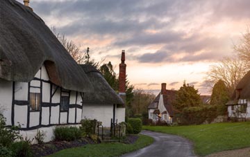 is Wyverstone Green thatch roofing popular